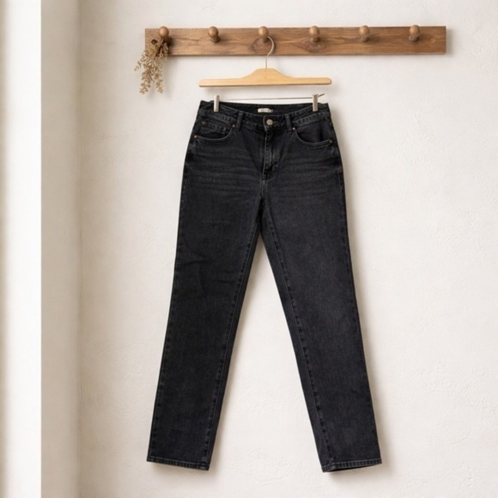 PacSun Mom Jeans Women 26 Washed Black Excellent High Rise Relaxed Fit Denim